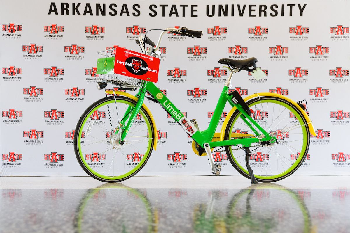 A LimeBike with the A-State background