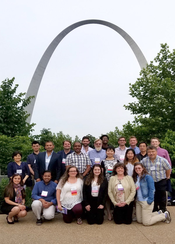 ABI-Students-at-St-Louis-arch-web