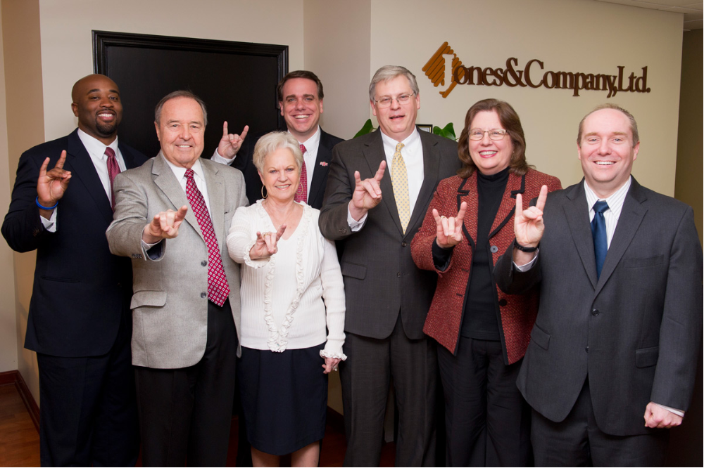 Jones & Company and Louis & Ann Schaaf Establish Distinguished Professorship in Accounting