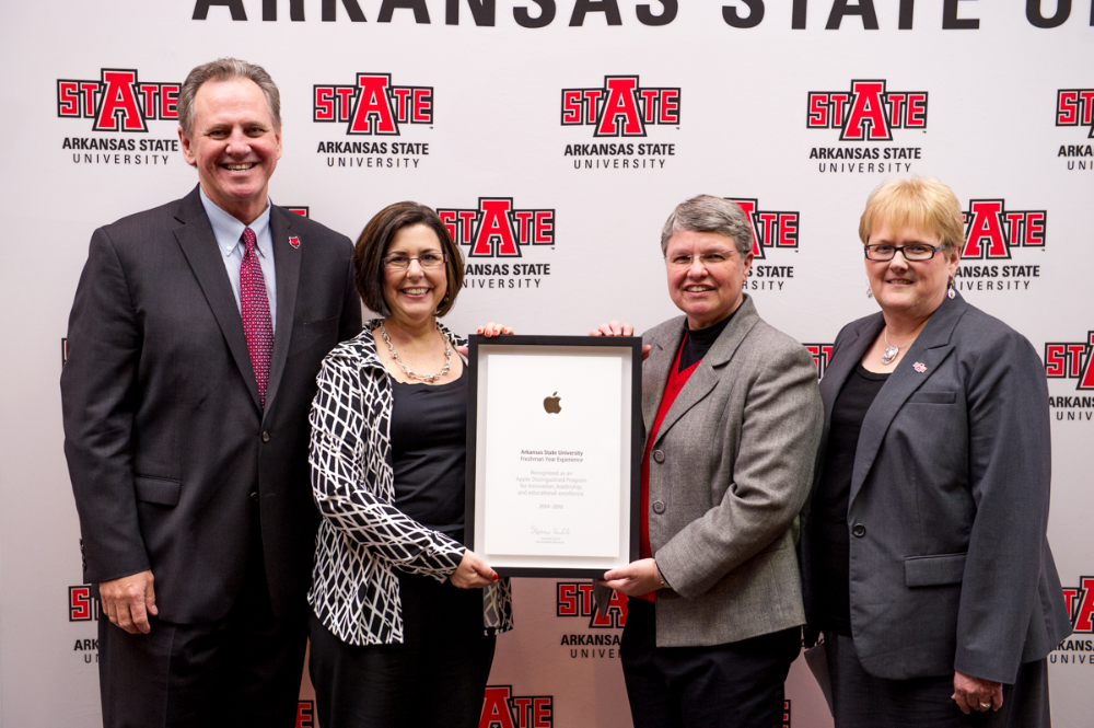 Apple Distinguished Program Award Presented to Arkansas State