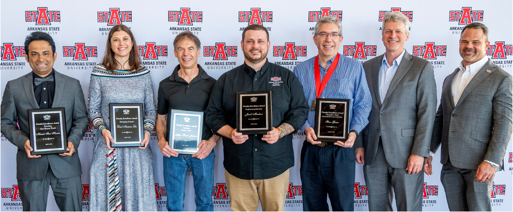 Faculty Achievement Award Winners are Announced during Convocation of Scholars