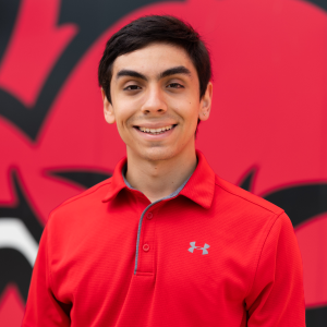 Mauricio Headshot.jpg