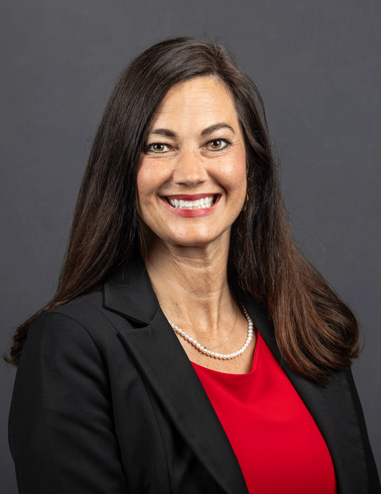 Dr.-Amanda-Nickerson_8698.gif