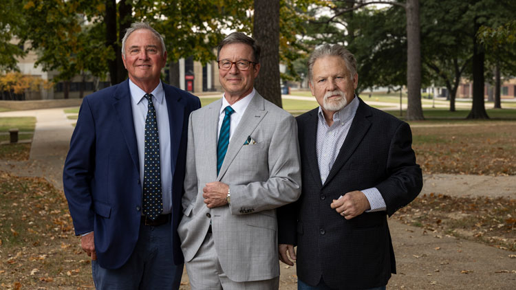 Three A-State Alumni Establish Scholarship for Future Veterinary Students