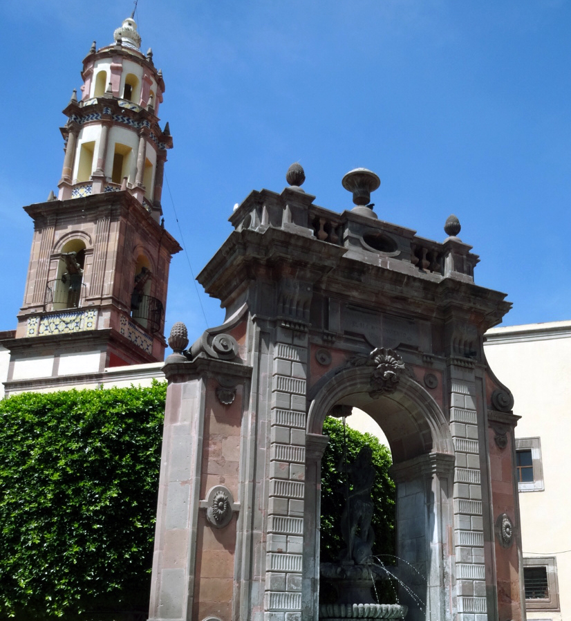 Queretaro arch