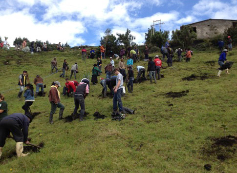 ASU Students in Ecuador