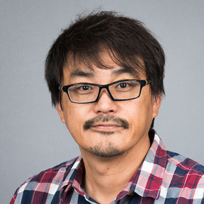 Koizumi Writes Article on Electronegativity