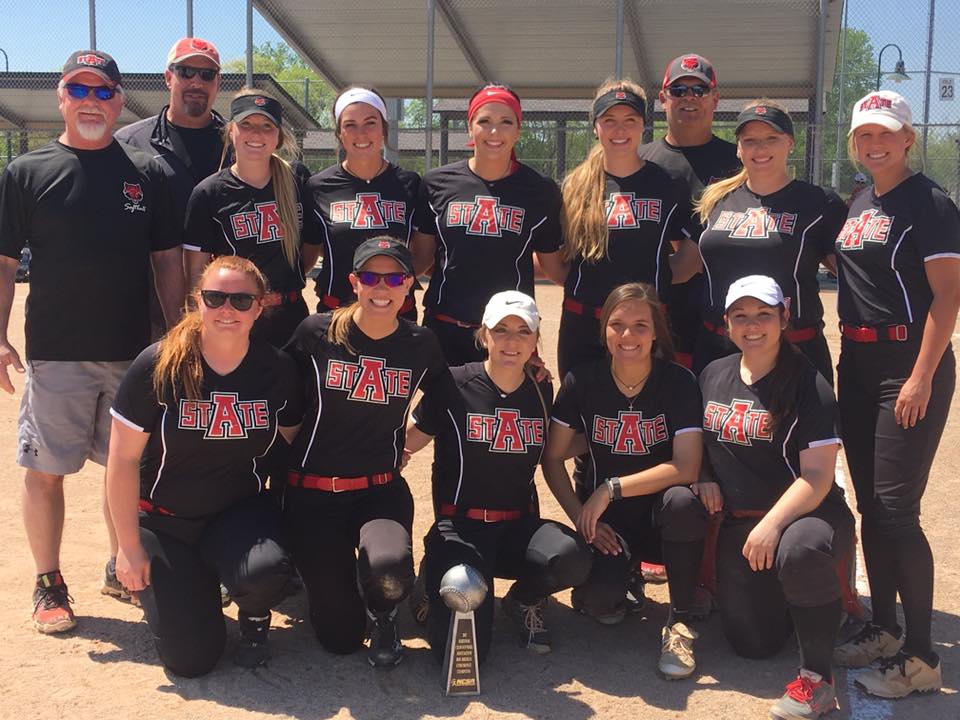 Softball Advances to World Series Championship
