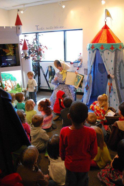 Mother Goose in Story Time at ASU Museum