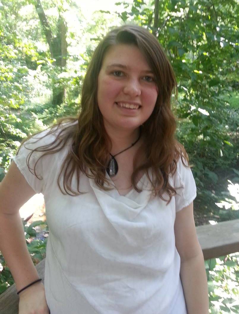 Master's Degree Graduate in Biology Focused on Science Outreach for Students