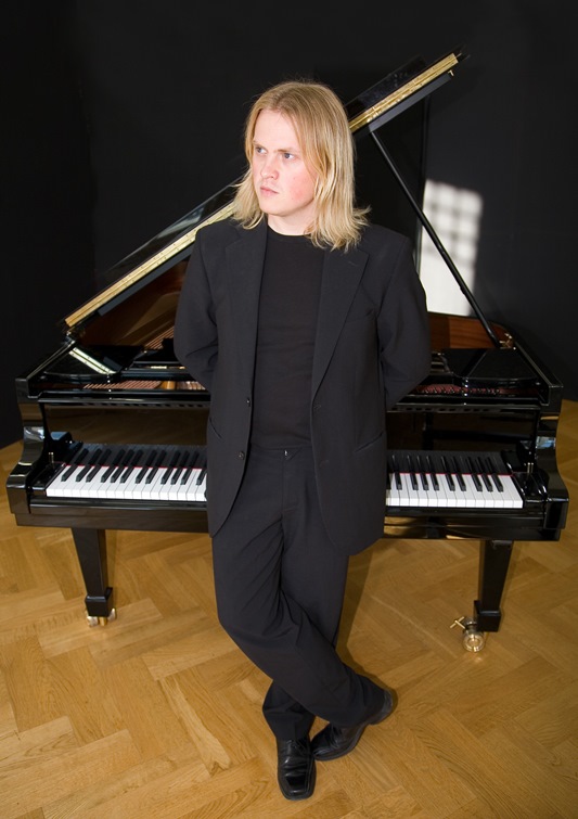 Pianist Knut Erik Jensen to Perform in Concert, Oct. 7