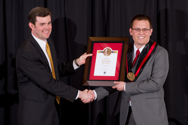 Earl Morris Receives Arkansas State's R.E. Lee Wilson Award