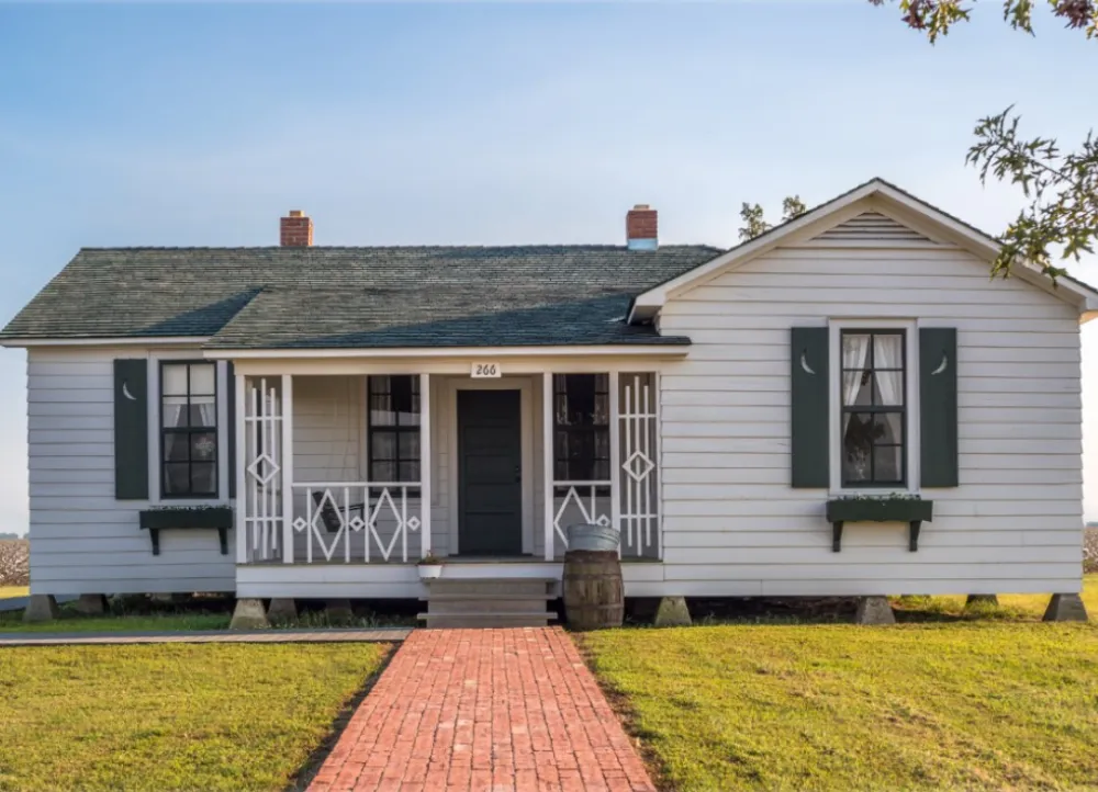 Johnny Cash's boyhood home.
