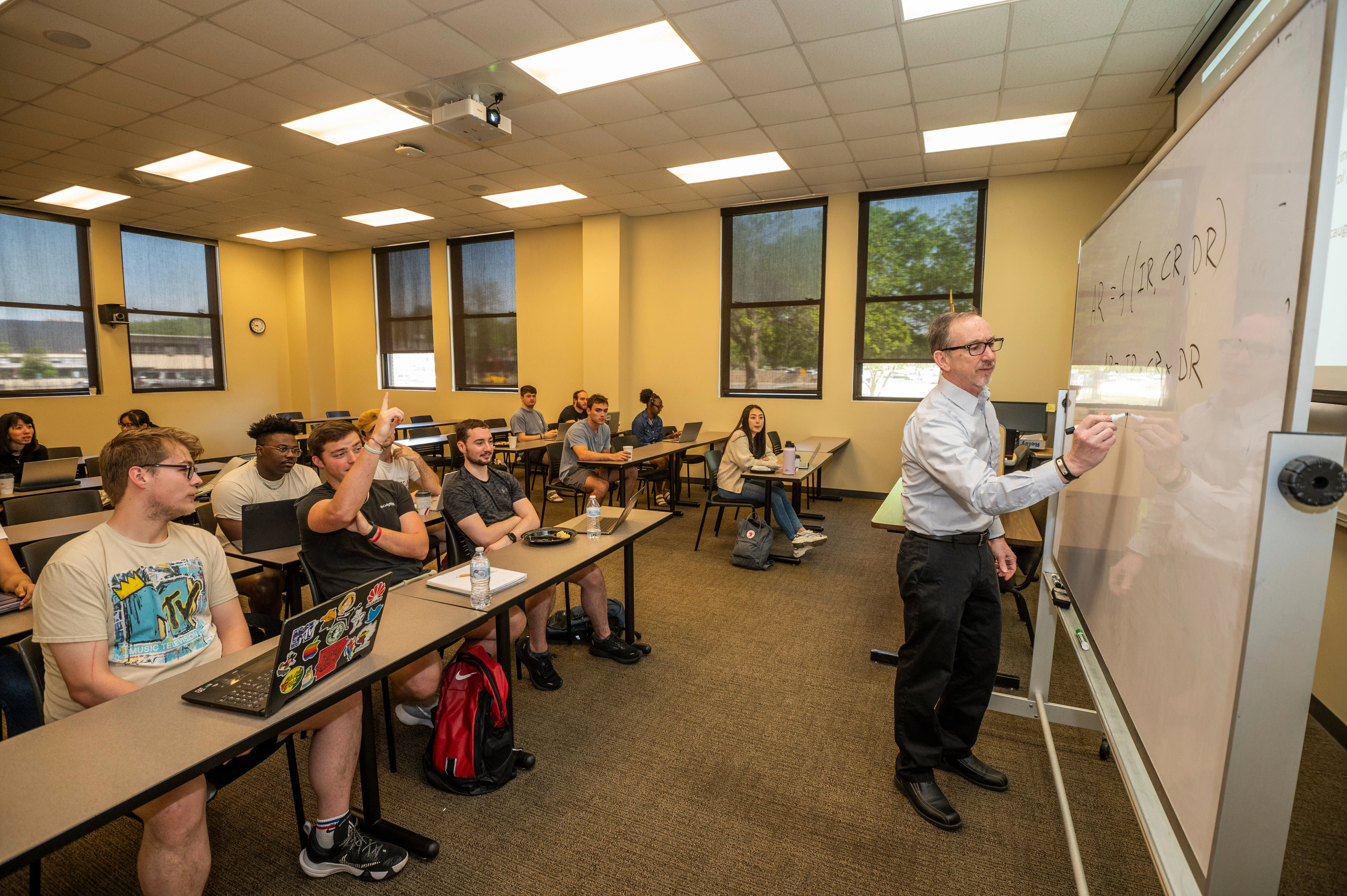AState Students in accounting class for analytics