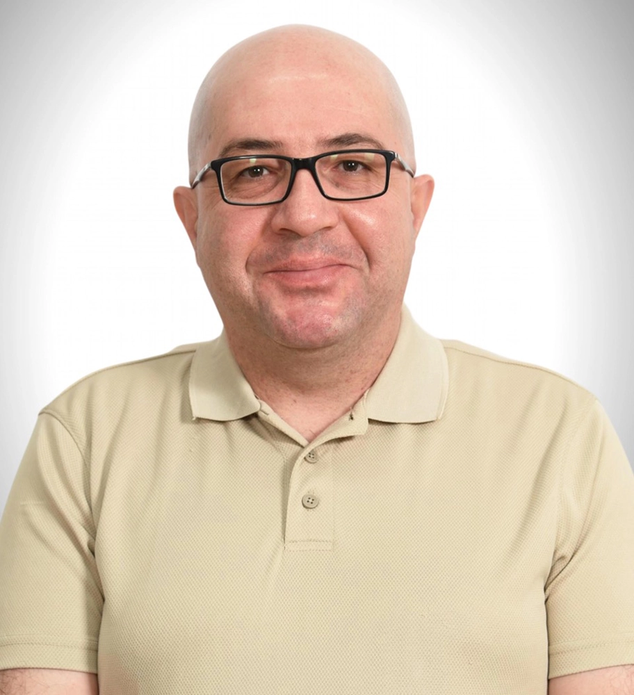 Dr. Murat Abus