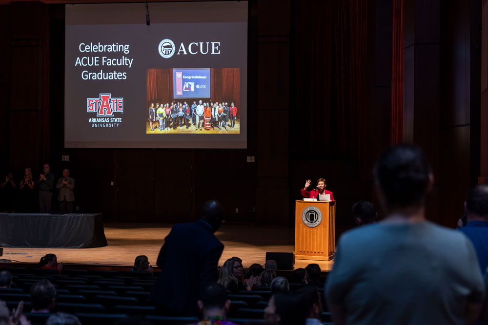 ACUE Award Presentation at the Fall Faculty Conference