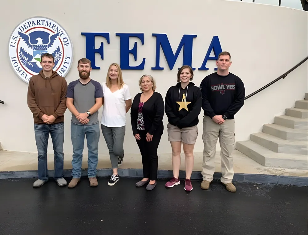 Students in disaster preparedness class on a field trip to FEMA.